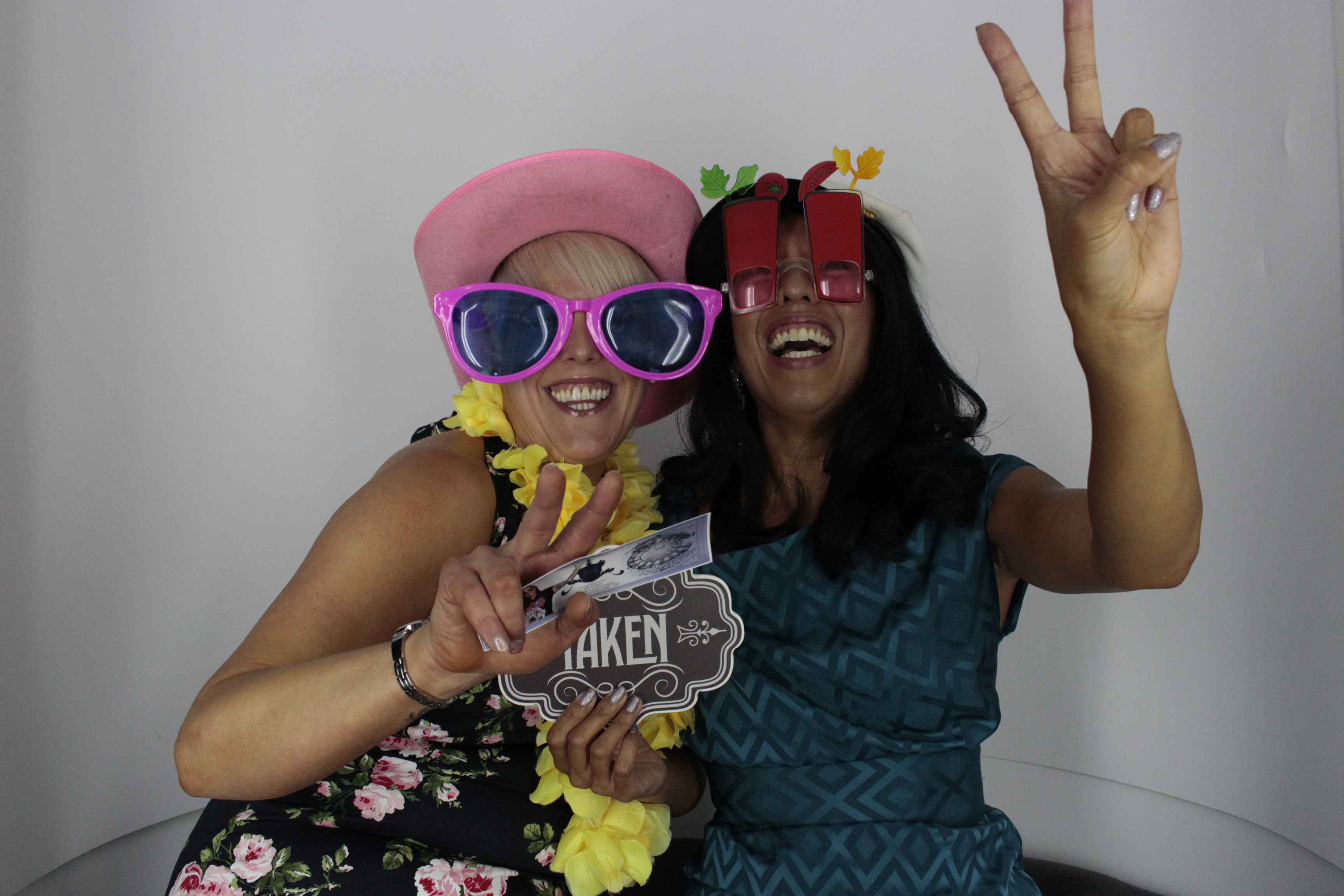 Ben & Kelly's Wedding | View more photos from the event at gallery.myphotoboothexperience.co.uk/u/MyPhotoBoothExperienceLtd/Ben-Kellys-Wedding